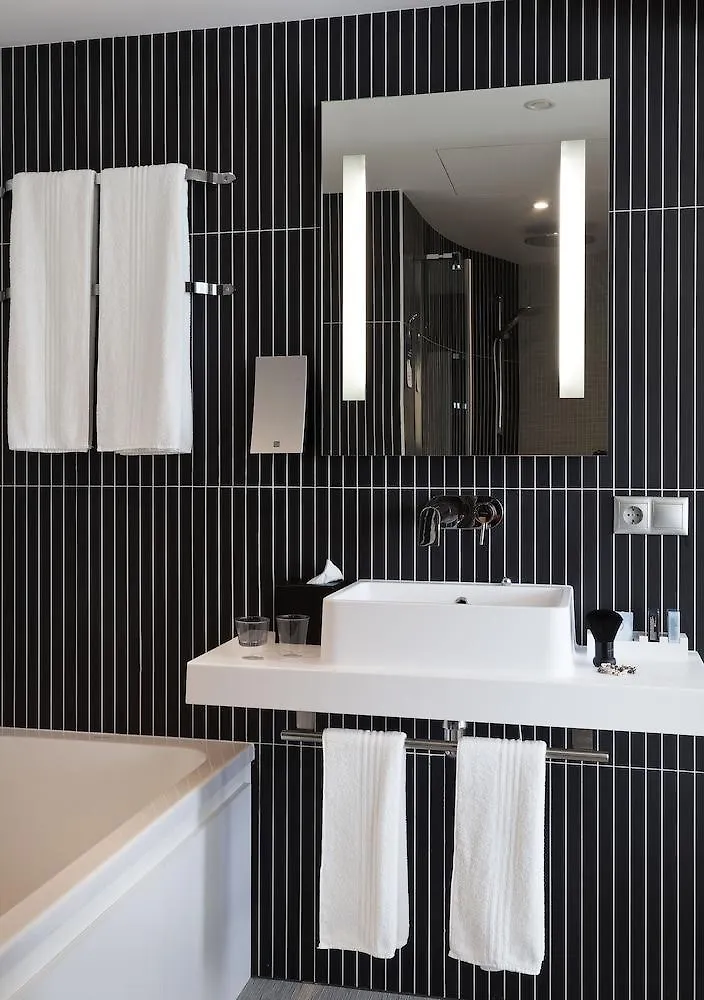 Novotel Suites Malaga Centro 4*,